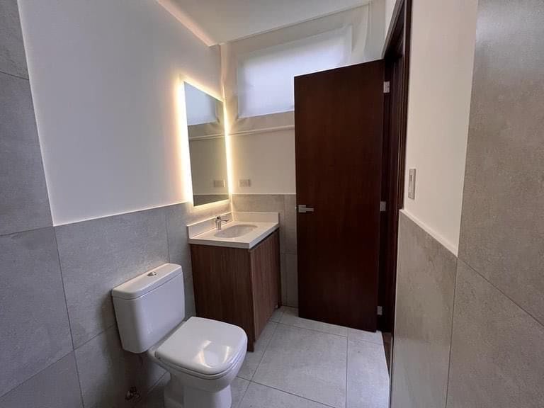 Alquiler de apartamento en zona 14 — Apartamento en Alquiler en Zona 14, Guatemala, Ciudad — foto 3 de 8