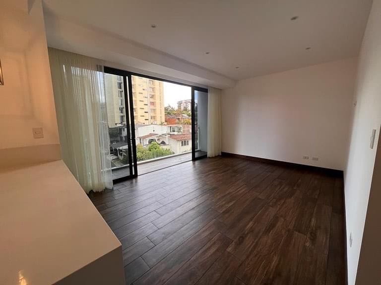 Alquiler de apartamento en zona 14 — Apartamento en Alquiler en Zona 14, Guatemala, Ciudad — foto 4 de 8