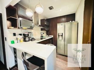 Oficina en Alquiler en el Prestigioso Edificio Dubai Center, Zona 10. ¡Ven y Haz Despegar tu Negocio! — Oficina en Alquiler en Dubai Center, Zona 10, Guatemala, Ciudad — miniatura 2 de 4