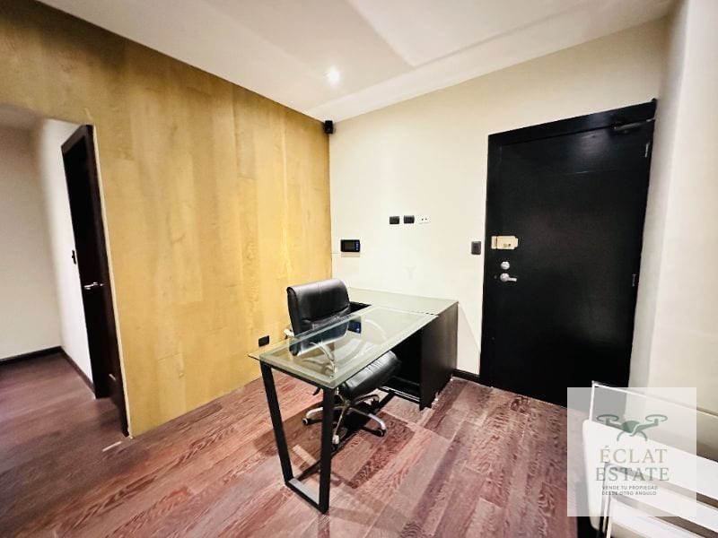 Oficina en Alquiler en el Prestigioso Edificio Dubai Center, Zona 10. ¡Ven y Haz Despegar tu Negocio! — Oficina en Alquiler en Dubai Center, Zona 10, Guatemala, Ciudad — foto 3 de 4