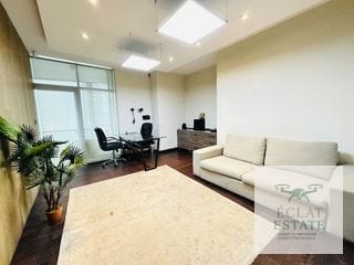 Oficina en Alquiler en el Prestigioso Edificio Dubai Center, Zona 10. ¡Ven y Haz Despegar tu Negocio! — Oficina en Alquiler en Dubai Center, Zona 10, Guatemala, Ciudad — miniatura 4 de 4