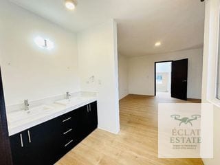 Casa en renta en la Fontana, km 25.5 Carretera A El Salvador — Casa en Alquiler en km 21-25, Carretera a El Salvador, Guatemala, Ciudad — miniatura 8 de 13