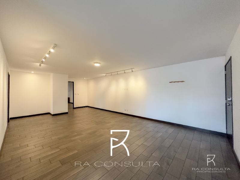 Apartamento amplio en Verona, zona 10 — Apartamento en Venta en Verona, Zona 10, Guatemala, Ciudad — foto 1 de 10