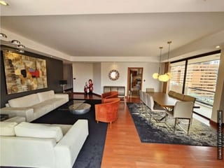 AMPLIO APARTAMENTO AMUEBLADO CON TERRAZA EN RENTA ZONA 14 — Apartamento en Alquiler en Arcángel Miguel, Zona 14, Guatemala, Ciudad — miniatura 2 de 8