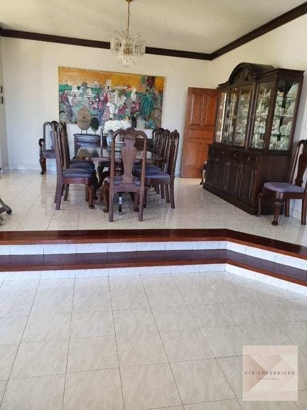 Hermosa Casa con Jardín Amplio — Casa en Venta en Fraijanes, Carretera a El Salvador, Guatemala, Ciudad — foto 8 de 9