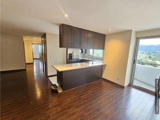 ATTICA APARTAMENTO EN RENTA ZONA 14 — Apartamento en Alquiler en Attica, Zona 14, Guatemala, Ciudad — miniatura 6 de 11