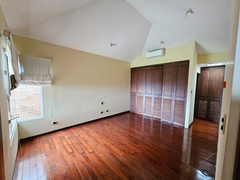 SAN LAZARO CASA EN RENTA ZONA 15 — Casa en Alquiler en San Lázaro, Zona 15, Guatemala, Ciudad — foto 10 de 17
