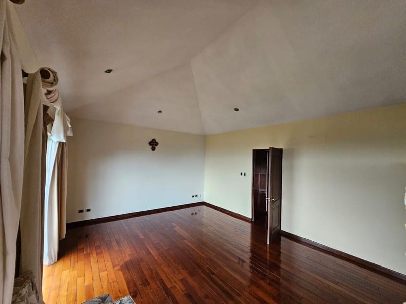 SAN LAZARO CASA EN RENTA ZONA 15 — Casa en Alquiler en San Lázaro, Zona 15, Guatemala, Ciudad — foto 11 de 17