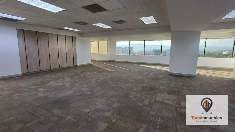 Oficina de 750 m2 en Renta en Europlaza — Oficina en Alquiler en Europlaza, Zona 14, Guatemala, Ciudad — foto 12 de 13