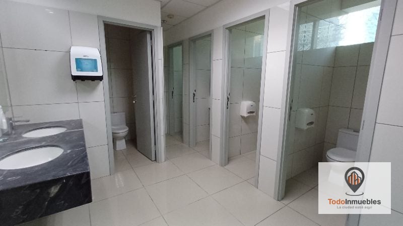 Oficina de 750 m2 en Renta en Europlaza — Oficina en Alquiler en Europlaza, Zona 14, Guatemala, Ciudad — foto 2 de 13