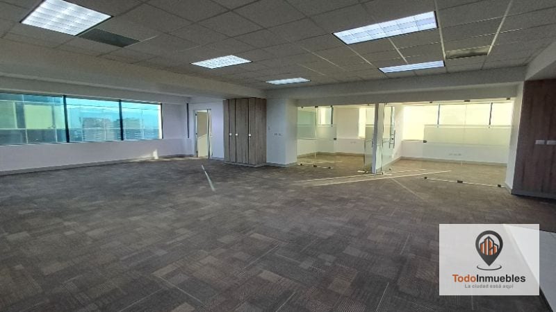 Oficina de 750 m2 en Renta en Europlaza — Oficina en Alquiler en Europlaza, Zona 14, Guatemala, Ciudad — foto 9 de 13