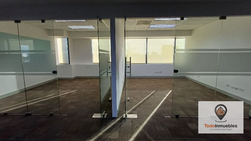 Oficina de 750 m2 en Renta en Europlaza — Oficina en Alquiler en Europlaza, Zona 14, Guatemala, Ciudad — foto 8 de 13