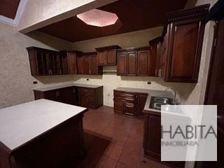 Rento linda  casa de un nivel en Condominio Villas del Comendador — Casa vacacional en Alquiler en Antigua, Sacatepéquez — miniatura 6 de 8