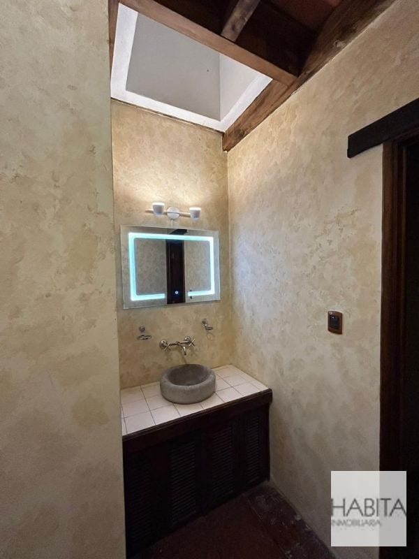 Rento linda  casa de un nivel en Condominio Villas del Comendador — Casa vacacional en Alquiler en Antigua, Sacatepéquez — foto 7 de 8