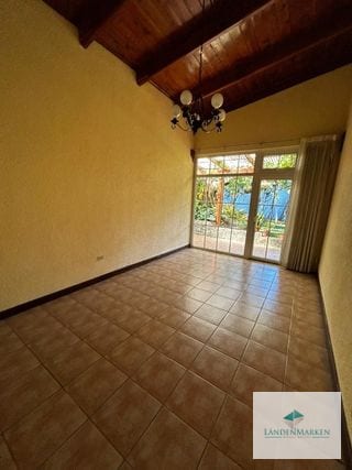 Venta de Casa de un Nivel en Carrertera a el Salvador , Lomas de San Rafael — Casa en Venta en Lomas de San Rafael, Carretera a El Salvador, Guatemala, Ciudad — miniatura 11 de 15