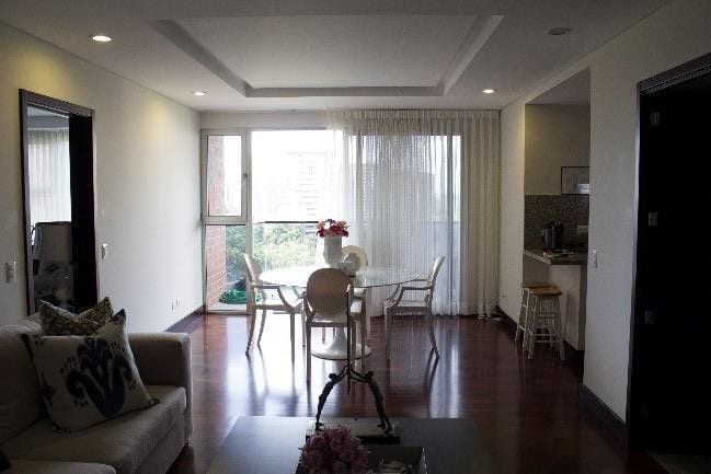 Lindo Apartamento en Alquiler Santa Sofia Zona 10 — Apartamento en Alquiler en Santa Sofía, Zona 10, Guatemala, Ciudad — foto 3 de 10