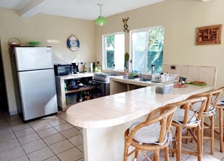 CASA EN VENTA EN LAGUNAS DE TORREMOLINOS — Casa vacacional en Venta en Lagunas de Torremolinos, Escuintla, Escuintla — miniatura 2 de 11