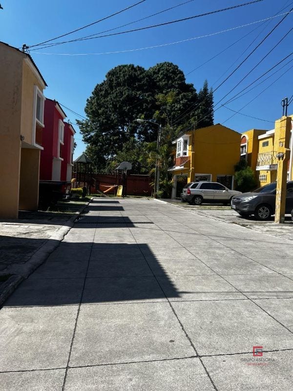 Casa en Venta Sector A10, San Cristóbal — Casa en Venta en Zona 8 Mixco, Guatemala, Ciudad — foto 1 de 14