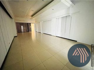 ALQUILER DE LOCAL COMERCIAL 77.75MT2 - LA PRADERA, ZONA 10 — Local en Alquiler en Zona 10, Guatemala, Ciudad — miniatura 1 de 9