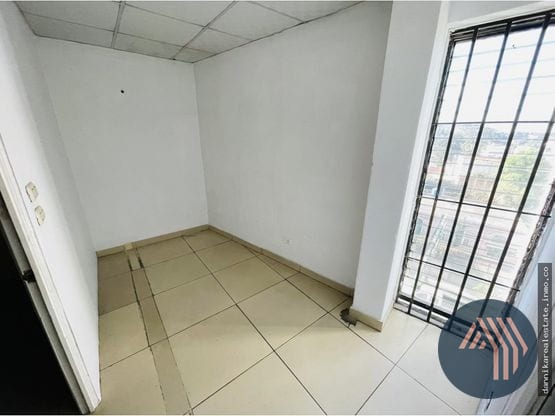 ALQUILER DE LOCAL COMERCIAL 77.75MT2 - LA PRADERA, ZONA 10 — Local en Alquiler en Zona 10, Guatemala, Ciudad — foto 5 de 9