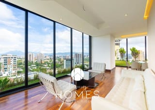 Lujoso Penthouse rodeado de terrazas en Venta, Zona 15. — Apartamento en Venta en Laurel, Zona 15, Guatemala, Ciudad — miniatura 1 de 11