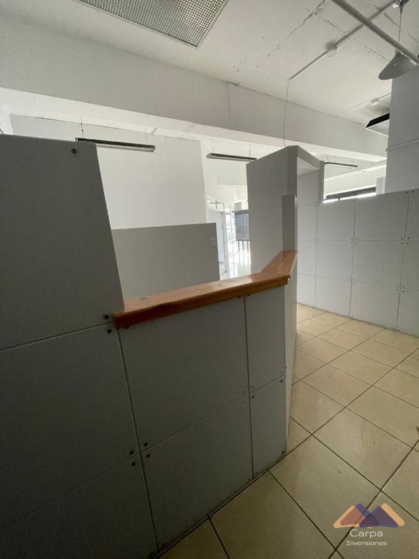 Oficina en Renta - Edificio Design Center - Zona 10 — Oficina en Alquiler en Design Center, Zona 10, Guatemala, Ciudad — foto 4 de 12