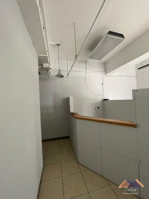 Oficina en Renta - Edificio Design Center - Zona 10 — Oficina en Alquiler en Design Center, Zona 10, Guatemala, Ciudad — foto 12 de 12