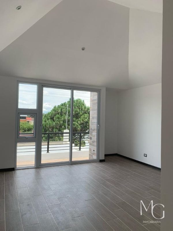 Vendo Casa en San Cristóbal — Casa en Venta en Zona 8 Mixco, Guatemala, Ciudad — foto 2 de 5