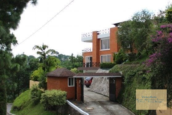 Amplia Casa en Cañadas de San Lazaro Zona 15 — Casa en Venta en Zona 15, Guatemala, Ciudad — foto 1 de 6