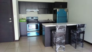 CÉNTRICO APARTAMENTO EN VENTA TORRE BARCELONA ZONA 9 — Apartamento en Venta en Torre Barcelona, Zona 9, Guatemala, Ciudad — miniatura 1 de 10