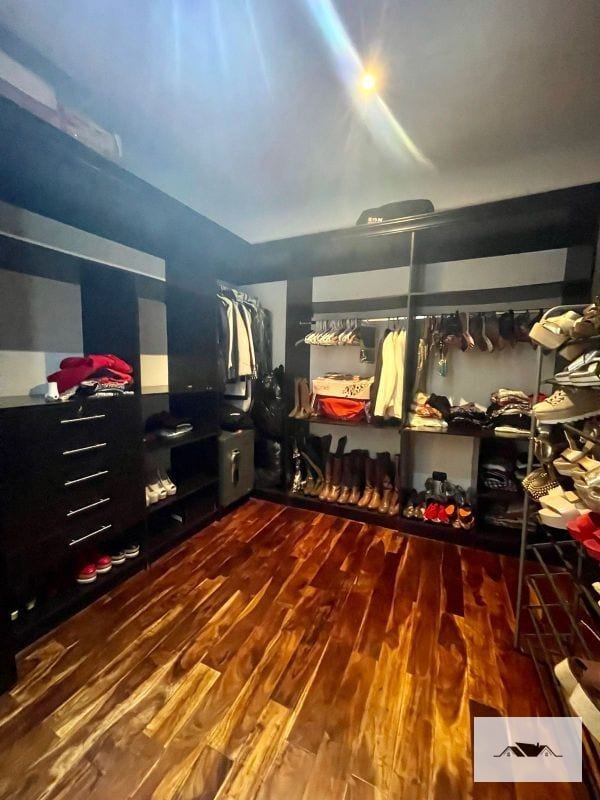 VENDO/RENTO CASA  AMUEBLADA EN KM 14.5 CARRETERA AL SALVADOR CONDOMINIO LA ESPAÑOLA  — Casa en Venta en km 11-15, Carretera a El Salvador, Guatemala, Ciudad — foto 16 de 17