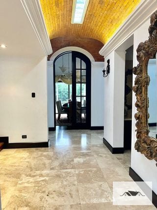 VENDO/RENTO CASA  AMUEBLADA EN KM 14.5 CARRETERA AL SALVADOR CONDOMINIO LA ESPAÑOLA  — Casa en Venta en km 11-15, Carretera a El Salvador, Guatemala, Ciudad — miniatura 1 de 17