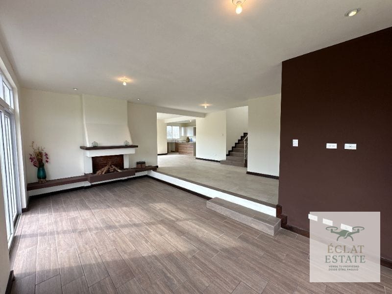 Casa en Fraijanes en Venta | Villa Verde 2 – Excelente Ubicación — Casa en Venta en Vila Verde II, Carretera a El Salvador, Guatemala, Ciudad — foto 1 de 17
