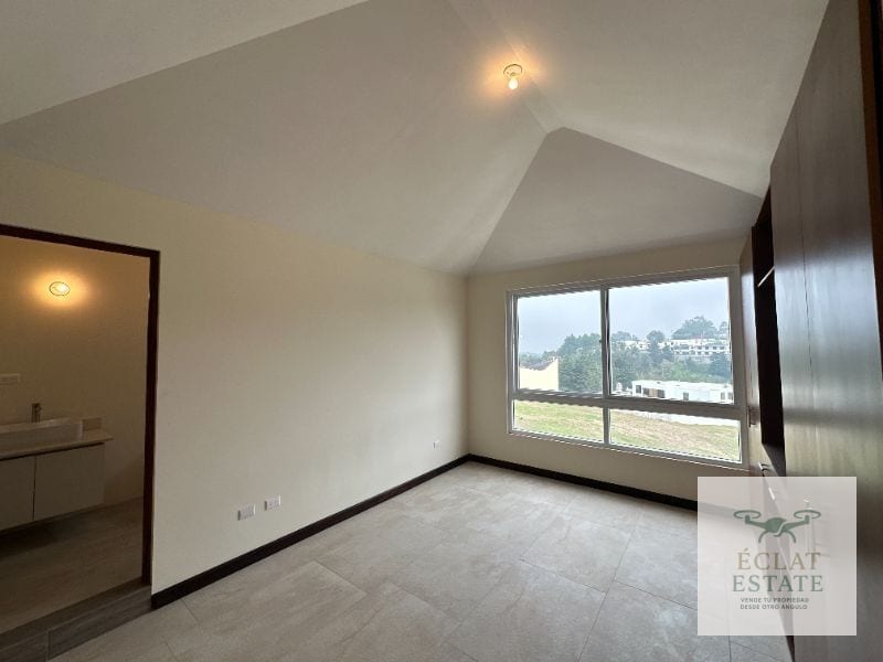 Casa en Fraijanes en Venta | Villa Verde 2 – Excelente Ubicación — Casa en Venta en Vila Verde II, Carretera a El Salvador, Guatemala, Ciudad — foto 13 de 17
