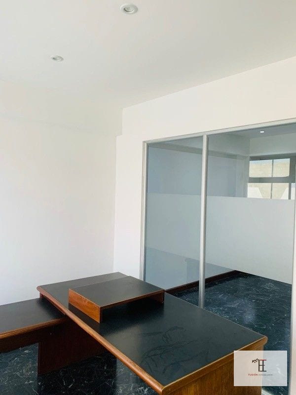 Oficina en venta  zona 10 sobre diagonal 6 frente a Oakland Place — Oficina en Venta en Zona 10, Guatemala, Ciudad — foto 6 de 13