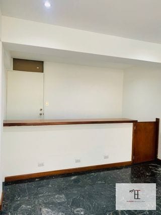 Oficina en venta  zona 10 sobre diagonal 6 frente a Oakland Place — Oficina en Venta en Zona 10, Guatemala, Ciudad — miniatura 8 de 13