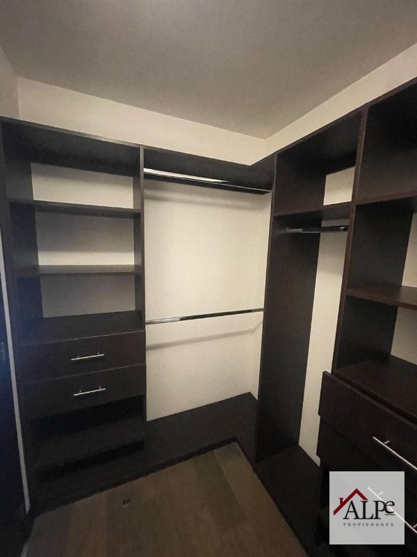 PENTHOUSE CON TERRAZA ZONA 10 — Apartamento en Alquiler en Verona, Zona 10, Guatemala, Ciudad — foto 9 de 15