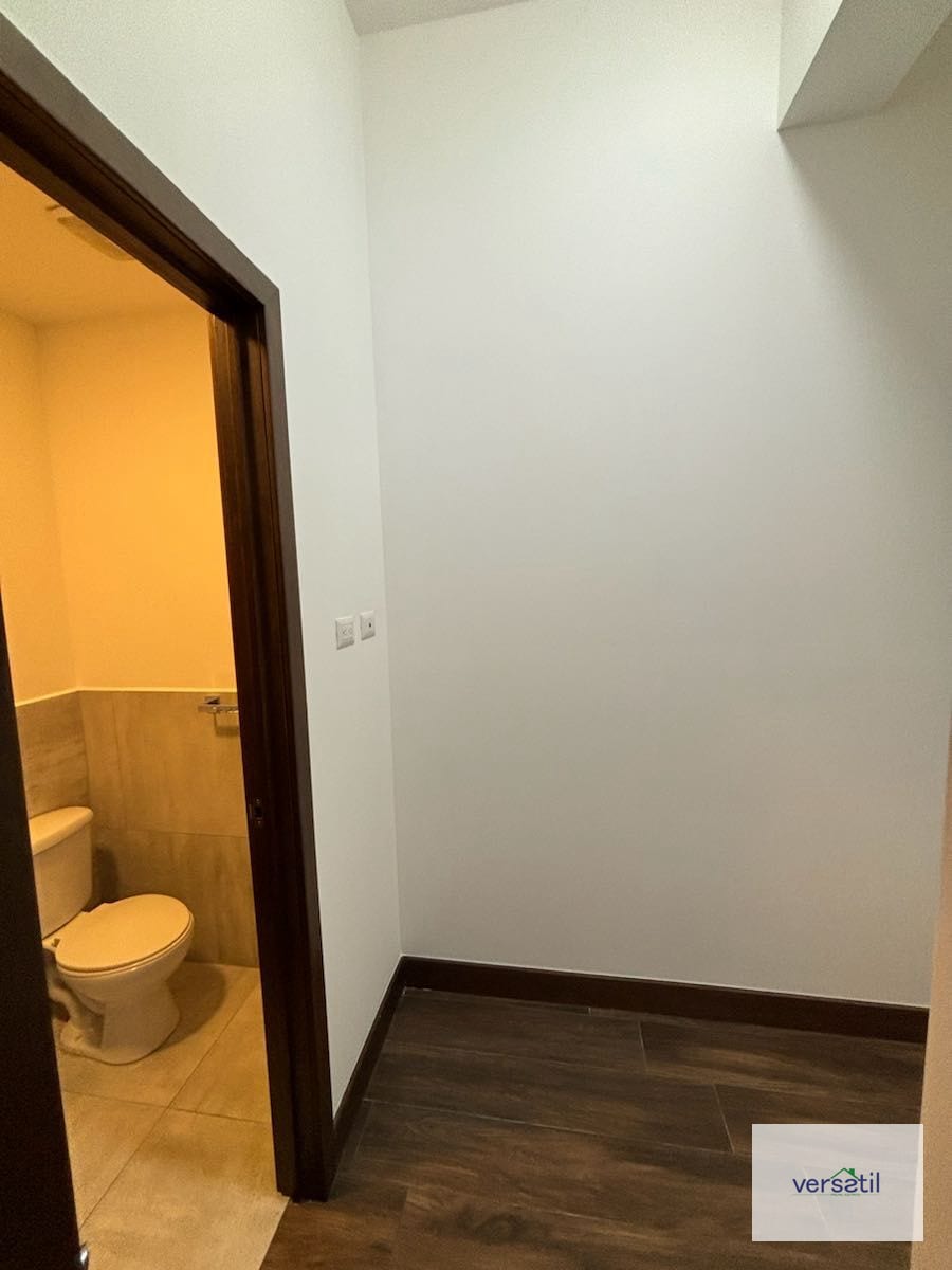 Bello apartamento con cuarto de servicio — Apartamento en Venta en Casa Cañada, Zona 14, Guatemala, Ciudad — foto 2 de 17