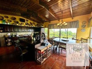 Excepcional Casa Residencial En Renta En San Rafael 1, Km 9 CAES: Grandiosidad y Elegancia en 1,025 m² — Casa en Alquiler en San Rafael, Carretera a El Salvador, Guatemala, Ciudad — miniatura 5 de 17