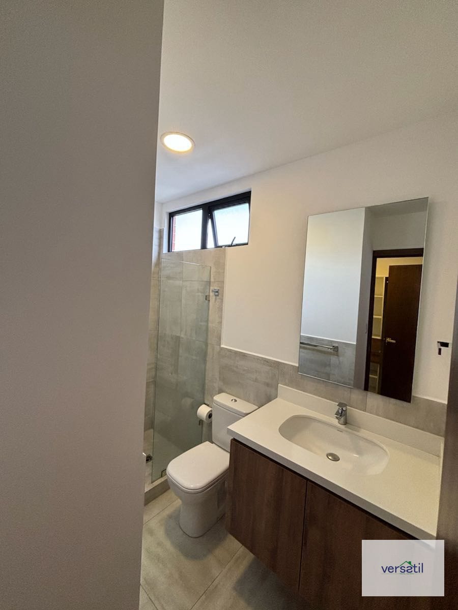Bello apartamento con cuarto de servicio — Apartamento en Venta en Casa Cañada, Zona 14, Guatemala, Ciudad — foto 6 de 17