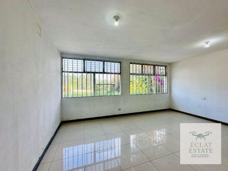 Edificio en Renta KM 8 Carretera a El Salvador | Ideal Clínica, Oficinas o Corporativo — Edificio en Alquiler en km 6-10, Carretera a El Salvador, Guatemala, Ciudad — foto 2 de 16