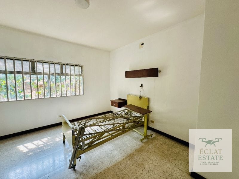 Edificio en Renta KM 8 Carretera a El Salvador | Ideal Clínica, Oficinas o Corporativo — Edificio en Alquiler en km 6-10, Carretera a El Salvador, Guatemala, Ciudad — foto 10 de 16