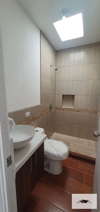 EN VENTA CASA NUEVA ZONA 16 HACIENDA REAL DENTRO DE CONDOMINIO — Casa en Venta en Hacienda Real, Zona 16, Guatemala, Ciudad — miniatura 10 de 15