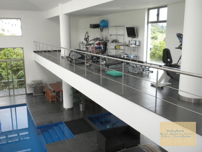 Bella Mansión Con Helipuerto Sausalito Fraijanes — Casa en Venta en Sausalito, Carretera a El Salvador, Guatemala, Ciudad — foto 4 de 12