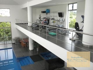Bella Mansión Con Helipuerto Sausalito Fraijanes — Casa en Venta en Sausalito, Carretera a El Salvador, Guatemala, Ciudad — miniatura 4 de 12