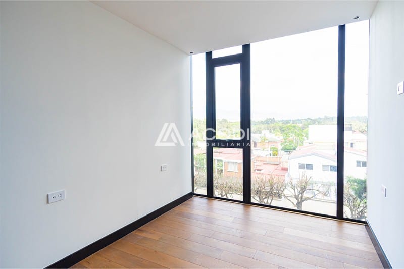 Apartamento en Zona 11 — Apartamento en Venta en Zona 11, Guatemala, Ciudad — foto 3 de 6