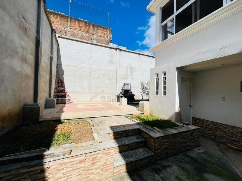 Alquilo o Vendo casa en Zona 1 las Victorias casa con 10 ambientes — Casa en Venta en Zona 1, Guatemala, Ciudad — foto 3 de 5