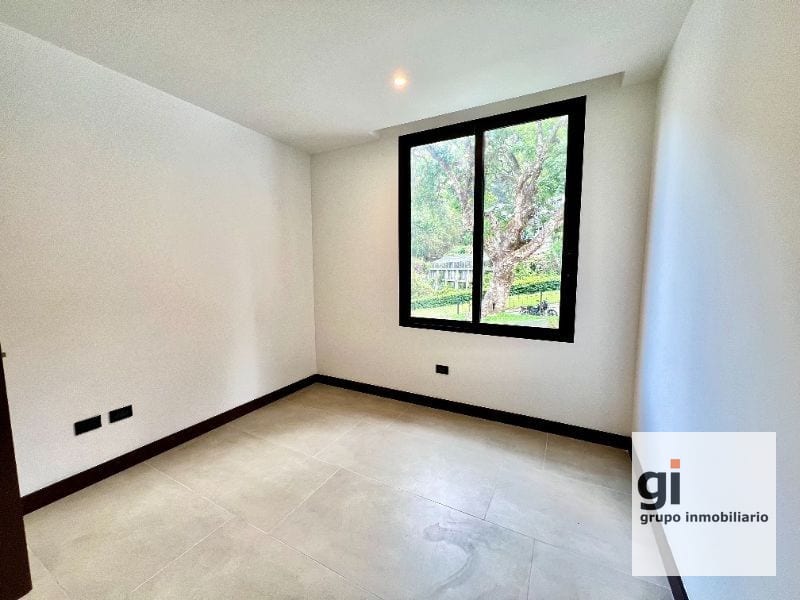 Hermosa Casa en Venta en San Miguel Buenavista — Casa en Venta en Santa Catarina Pinula, Guatemala, Ciudad — foto 3 de 17