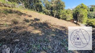 Carretera a El Salvador Colinas de Castel vendo terreno inclinado — Terreno en Venta en Colinas de Castel, Carretera a El Salvador, Guatemala, Ciudad — miniatura 3 de 5