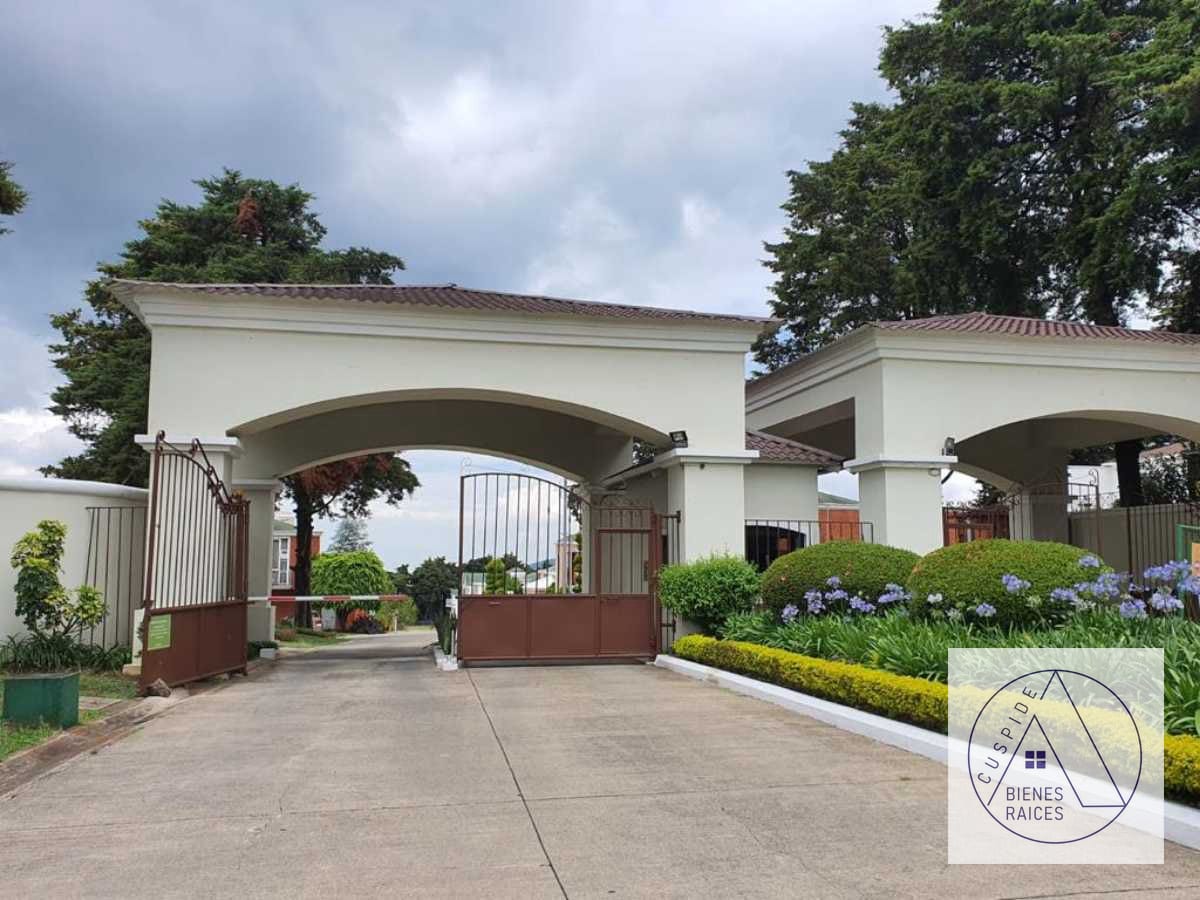 Carr.Salvador Bosques de Vilaverde se vende terreno  — Terreno en Venta en Bosques de Villa Verde, Carretera a El Salvador, Guatemala, Ciudad — foto 7 de 9